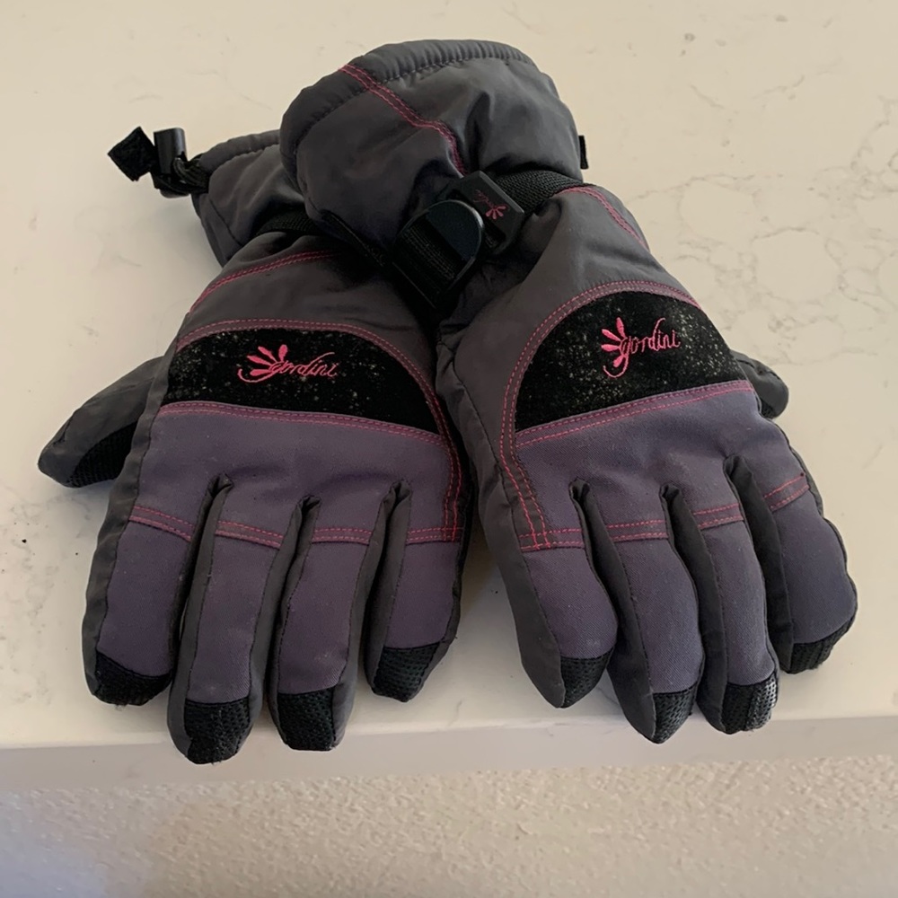 Gordini womens ski/snowboard gloves